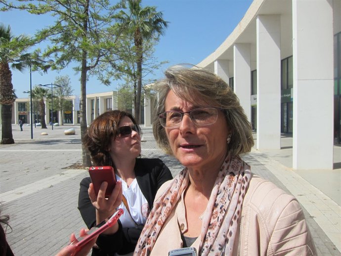 EVA ALCÓN PRESENTA SU CANDIDATURA AL RECTORADO DE LA UJI