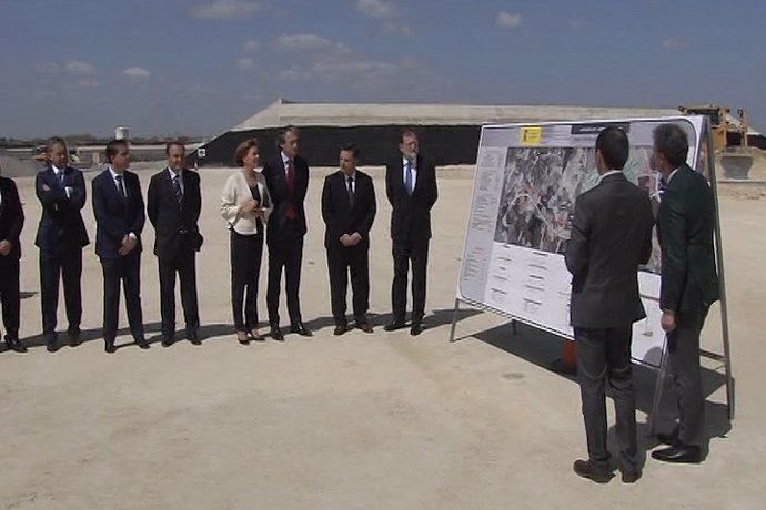 Rajoy, Cospedal y de la Serna visitan las obras de la Autovia A-32