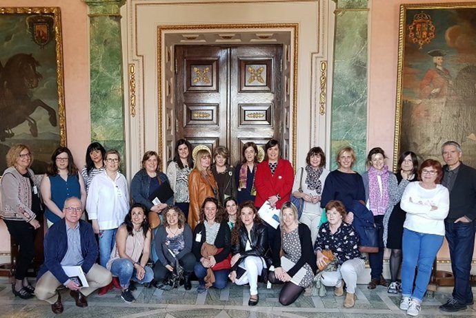 Reunión de la mesa de trabajo con asociaciones y diputación de alava