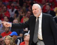 Popovich no dirigirá a los Spurs en el tercer partido ante los Warriors tras la muerte de su mujer