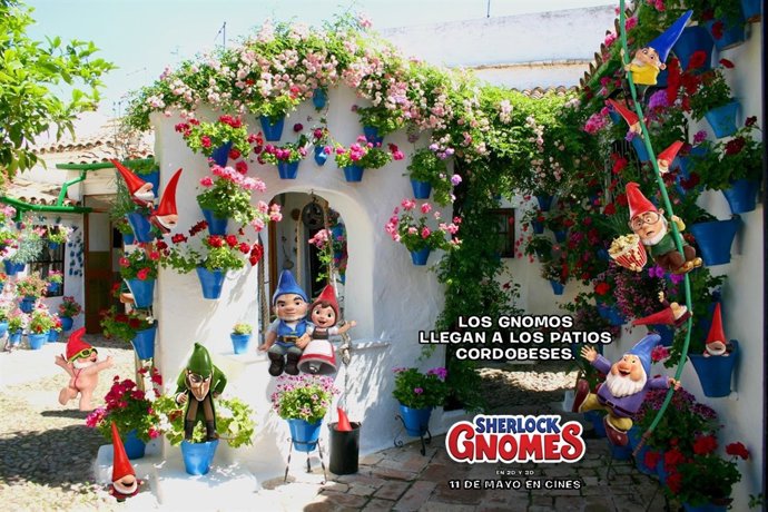 Promoción de la película 'Sherlock Gnomes' en los patios de Córdoba