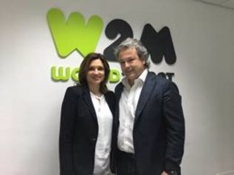  Enrique Lozano Junto Con Patricia Roselló