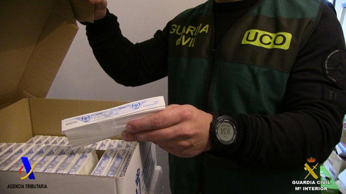 Operació contra el frau en l'impagament d'IVA de begudes alcohòliques