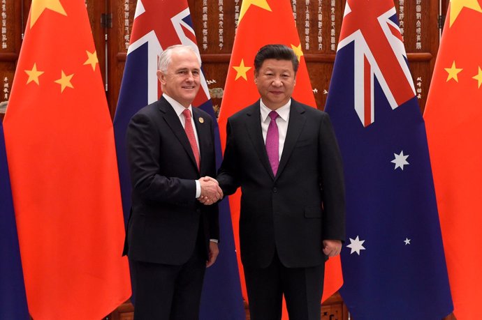 Foto de archivo de Xi Jinping y de Malcolm Turnbull.