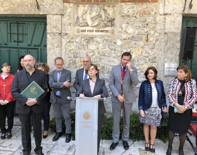 María Bolaños toma la palabra durante el homenaje, 20-4-18