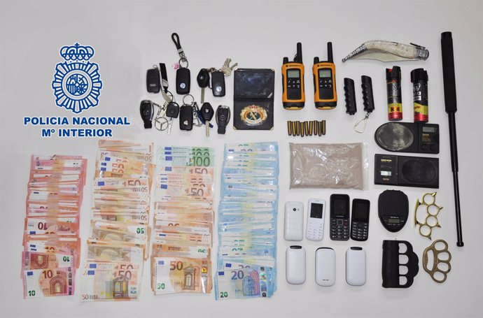 Doce detenidos por tráfico de drogas y blanqueo en Narón