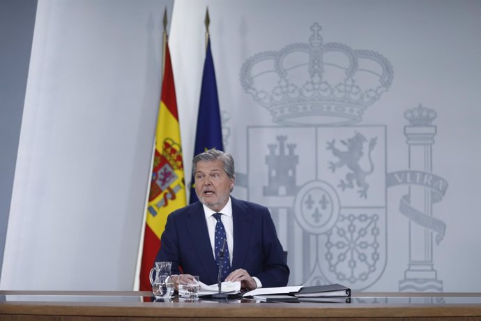 Rueda de prensa del portavoz del Gobierno, Iñigo Méndez de Vigo, tras el Consejo