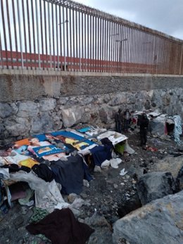 Guardia Civil desmantela asentamientos de indocumentados en el Puerto de Ceuta