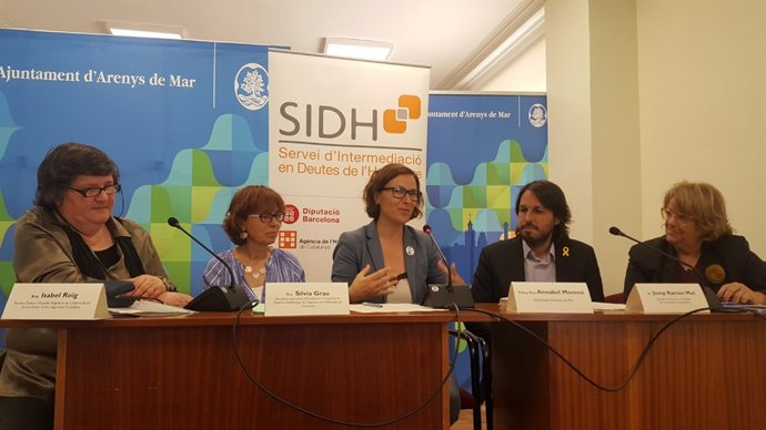 Presentació d'un punt d'ajuda a persones amb problemes per pagar hipoteca