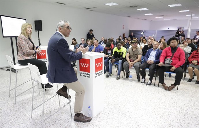 El consejero de Políticas Sociales y Familia, Carlos Izquierdo