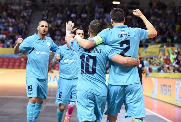 Movistar Inter celebra su victoria en semifinales de la UEFA Futsal Cup