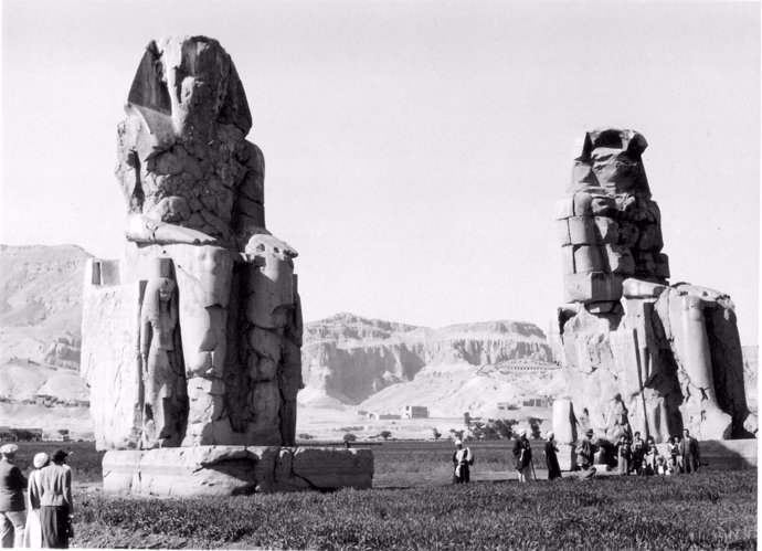 Los Colosos de Memnon. Colección Egipto 1930 