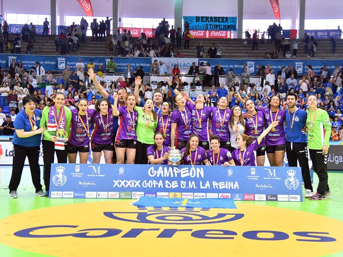 Mavi Nuevas Tecnologías de Gijón campeón Copa Reina balonmano femenino