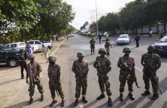 Militares nigerianos