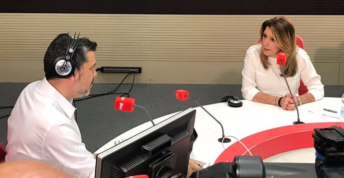 La presidenta de la Junta, Susana Díaz, entrevistada en Radio Nacional