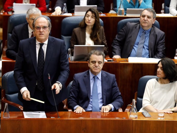 José Manuel Franco y Ángel Gabilondo en la Asamblea de Madrid