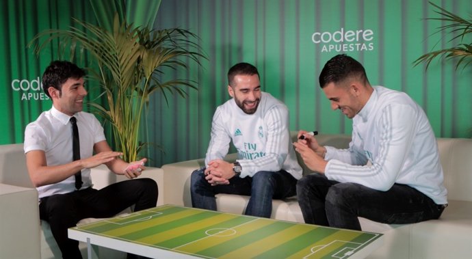 Carvajal y Ceballos con el Mago Pop