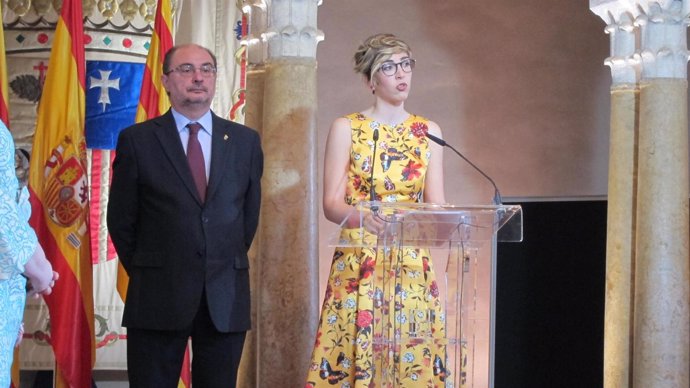 Javier Lambán y Violeta Barba en el Día de Aragón.