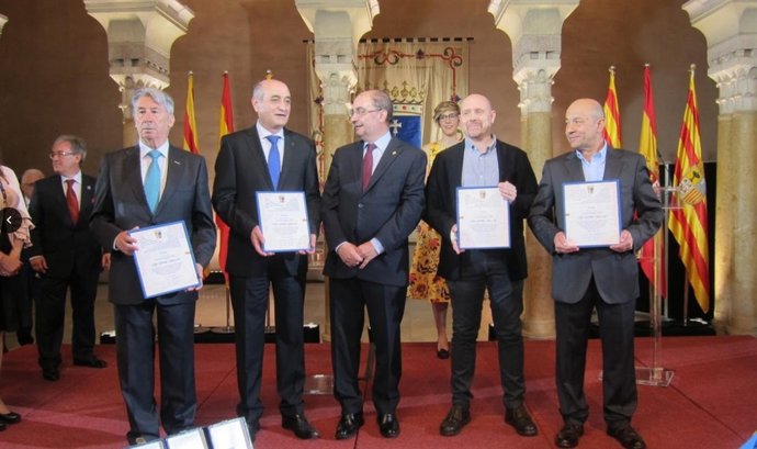 Agentes sociales reciben el Premio Aragón 2018.