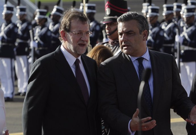 El embajador  Jesús Silva Fernández junto a Mariano Rajoy