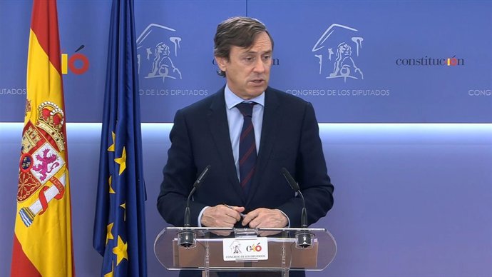 Hernando, en rueda de prensa en el Congreso de los Diputados 