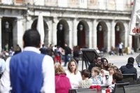 El perfil del nuevo inmigrante: de clase media, con estudios y sobrecualificación