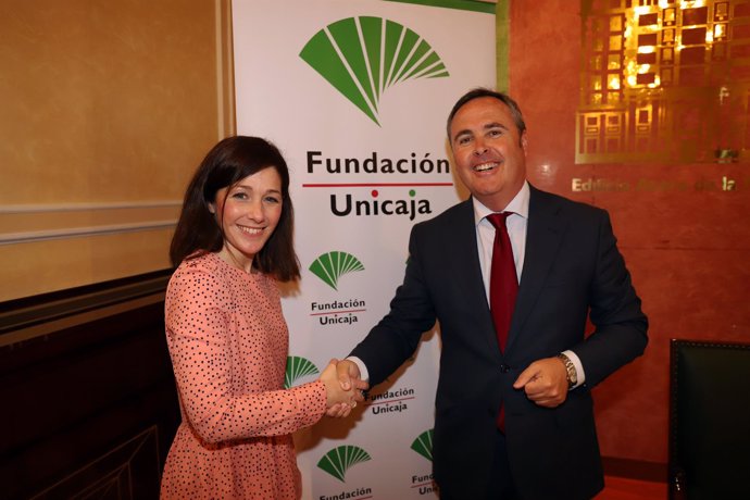 Firma colaboración acuerdo fundación unicaja y sociedad filarmónica de málaga