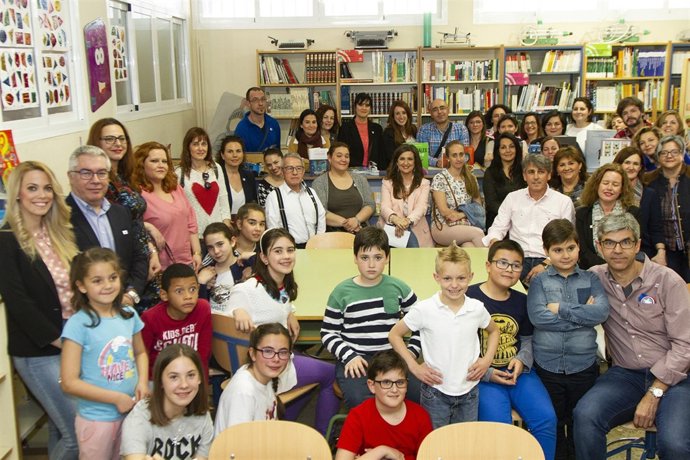 Inauguración de la biblioteca del colegio Antonio Prieto de Jaén.