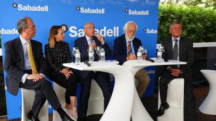 El presidente de Banco Sabadell Josep Oliu en la presentación de Aces Solidarios