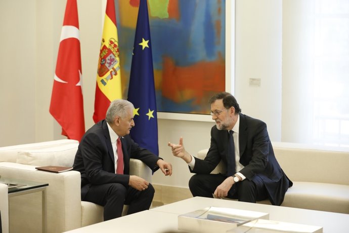 Rajoy rep en la Moncloa al primer ministre de Turquia, Binali Yildirim