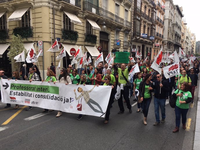 Manifestació interins València