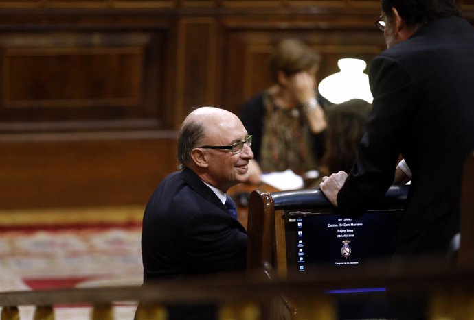 Mariano Rajoy y Cristóbal Montoro en el debate sobre los Presupuestos