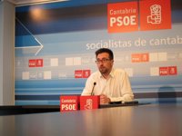 Incera: El "constreñido" calendario de primarias del PSOE "limita" la participación