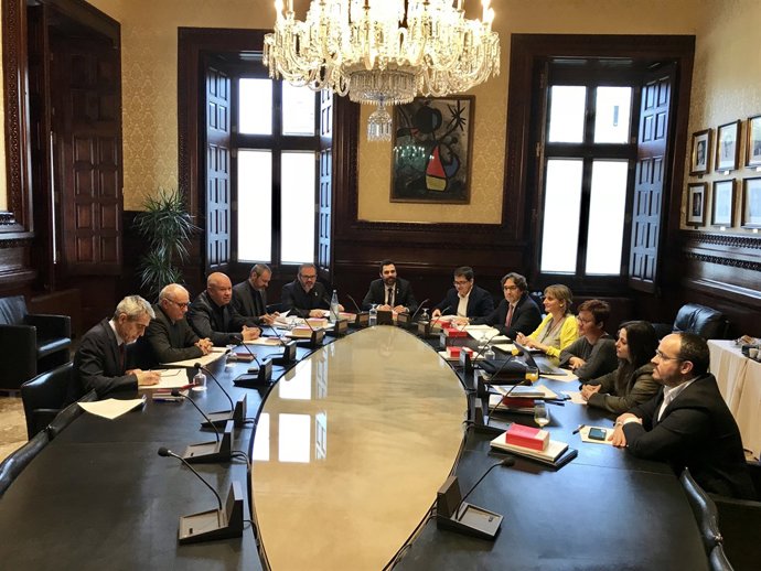 Una reunió anterior de la Mesa del Parlament