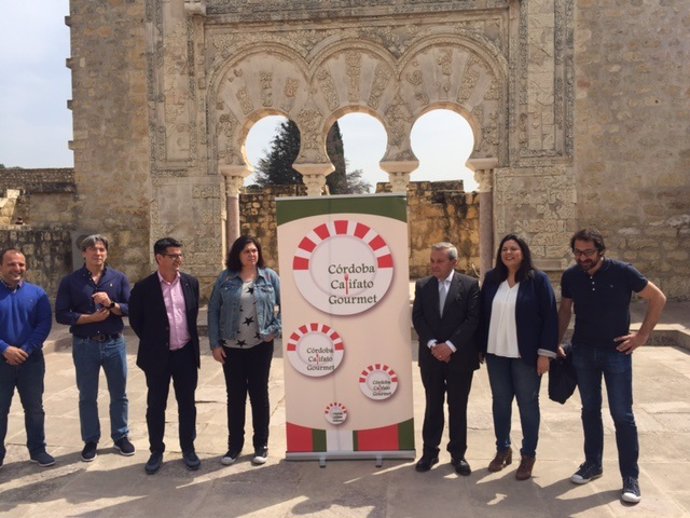 Autoridades en la presentación de 'Córdoba Califato Gourmet'