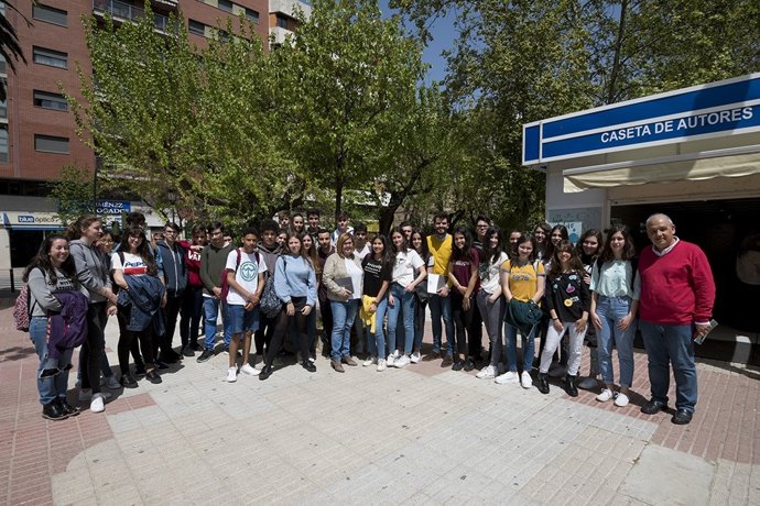 Presentación de la publicación de Microrrelatos de la diputación cacereña