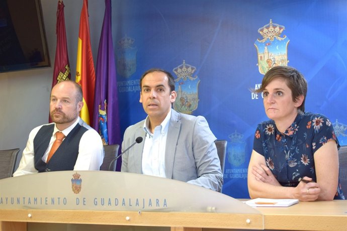 Cs, PSOE y Ahora Guadalajara moción Maratón Cuentos