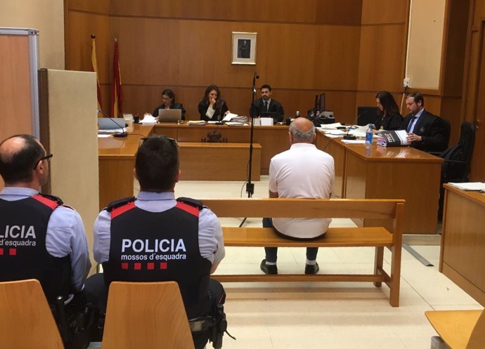 Judici a un terapeuta de Sabadell per abusos sexuals a l'Audiència de Bcn
