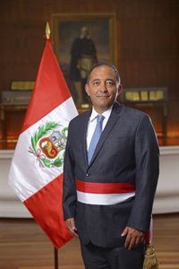 Dimite el ministro de Producción de Perú por negociar el cese de su 'número dos' con los manifestantes