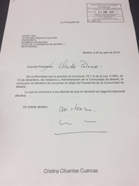 Cifuentes comunica a la Asamblea de Madrid que seguirá como diputada con "dedicación exclusiva"