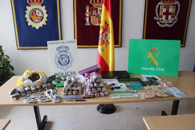 Intervención de Policía y Guardia Civil de una banda que introducía inmigrantes