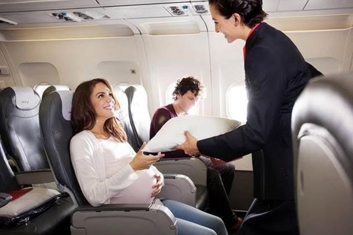 Iberia mantiene el nivel Iberia Plus a las embarazadas