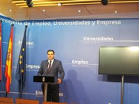 Comunidad destaca que lo importante es la reducción en el último año del número de parados y aumento de ocupados