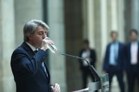 Garrido admite que Cifuentes lo está pasando mal y que su continuidad al frente del PP Madrid depende de ella y de Rajoy