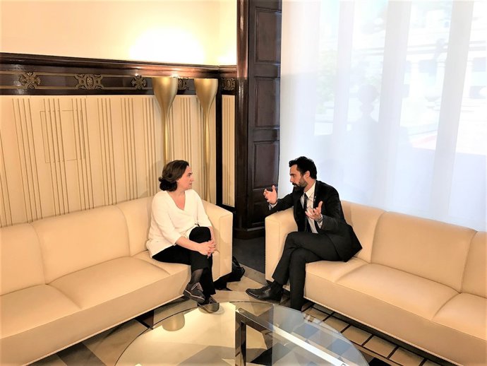 Alcaldessa de Barcelona,  Ada Colau; president del Parlament, Roger Torrent
