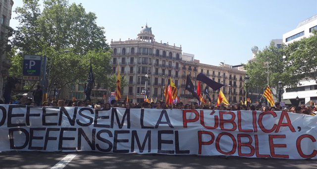 Manifestación de estudiantes universitarios en Barcelona