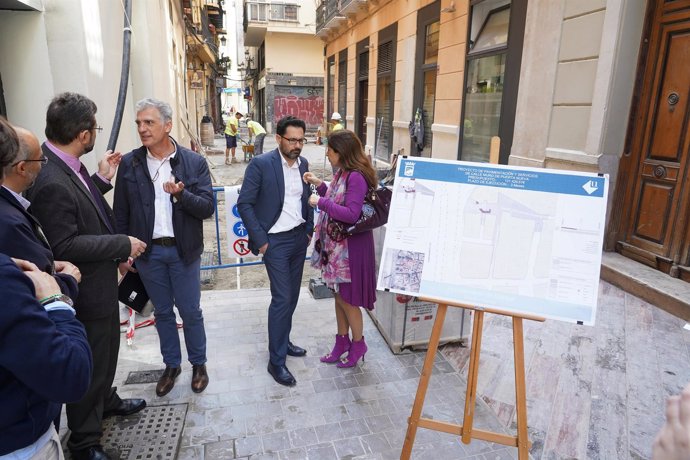 Francisco Pomares y Gemma del Corral obra centro historico Muro de Puerta Nueva