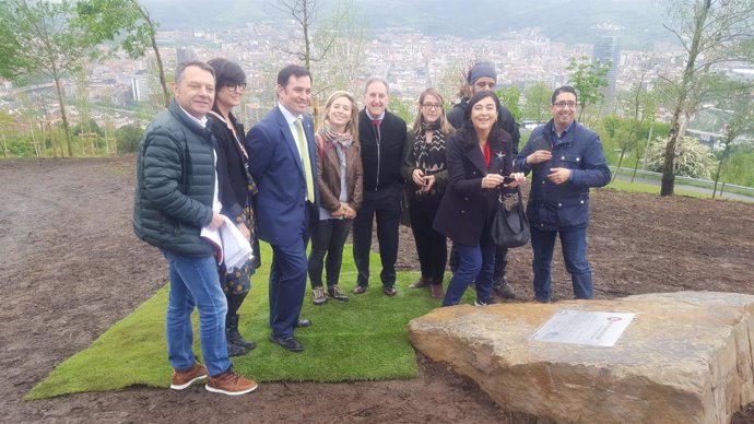 Inauguración del bosque del centenario de Viviendas Municipales de Bilbao