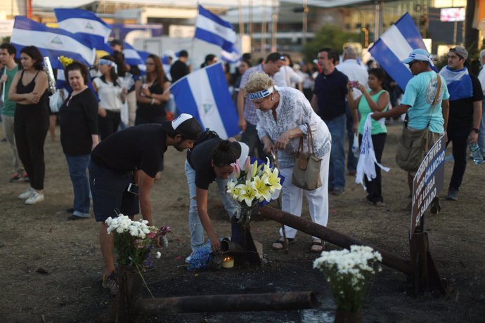 Homenaje a las víctimas de la represión policial de las protestas en Nicaragua