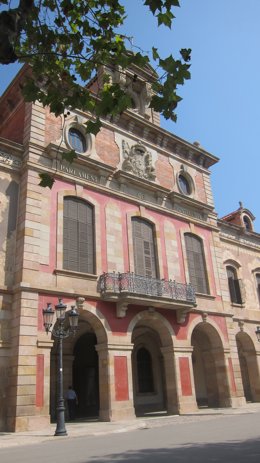 Façana del Parlament de Catalunya